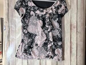 APT. 9 Vintage Bohemian Black and Pink Paisley Ruffle Accent Short Sleeve Top